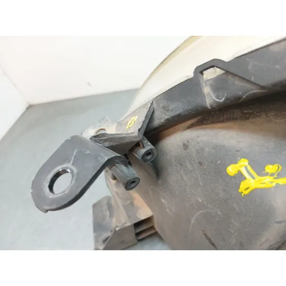 Faro Derecho para Toyota Corolla Verso (Zer_, Zze12_, R1_)