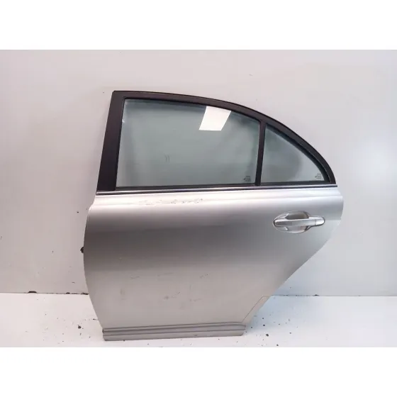 Puerta Trasera Izquierda para Toyota Avensis (_T25_)