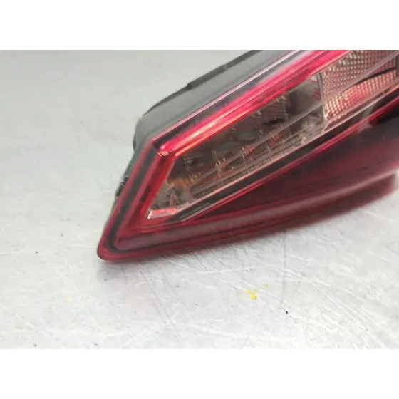 Piloto Trasero Izquierdo Interior para Seat Arona (Kj7, Kjp)