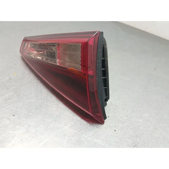 Piloto Trasero Izquierdo Interior para Seat Arona (Kj7, Kjp)