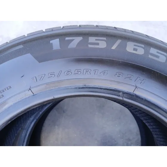 Neumatico para Peugeot 206 Hatchback (2A/C)
