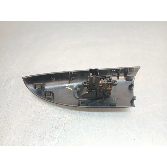 Mando Elevalunas Delantero Derecho para Nissan Juke (F15)