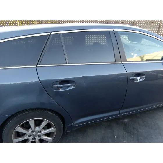 Puerta Trasera Derecha para Toyota Avensis Station Wagon (_T27_)