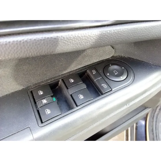 Mando Elevalunas Delantero Izquierdo para Opel Zafira / Zafira Family B (A05)