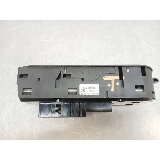 Mando Elevalunas Delantero Izquierdo para Opel Zafira / Zafira Family B (A05)