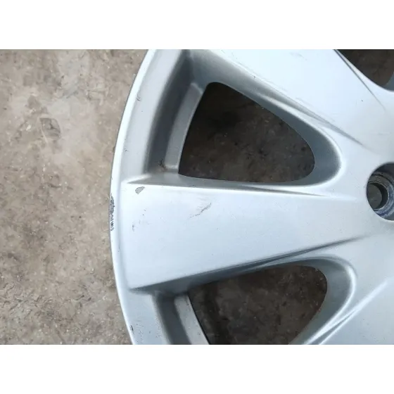 Llanta para Toyota Corolla Verso (Zer_, Zze12_, R1_)