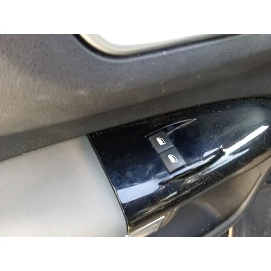 Mando Elevalunas Delantero Izquierdo para Citroën C4 Cactus