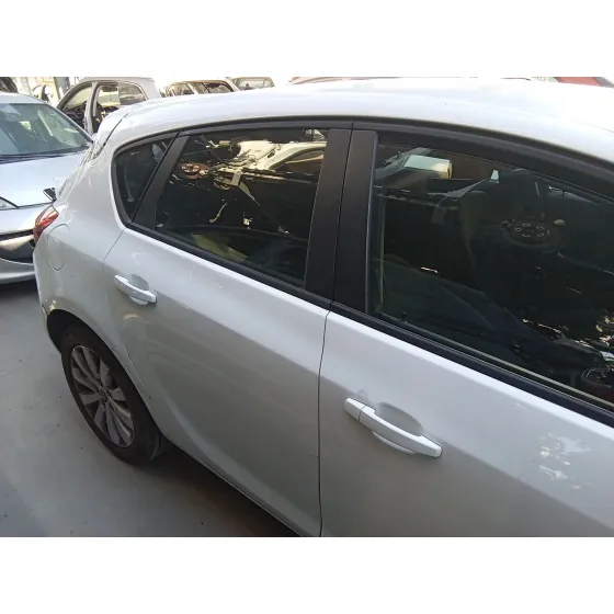 Puerta Trasera Derecha para Opel Astra J (P10)