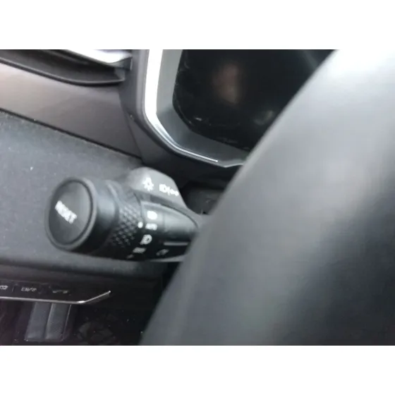 Mando Luces para Lynk & Co 01