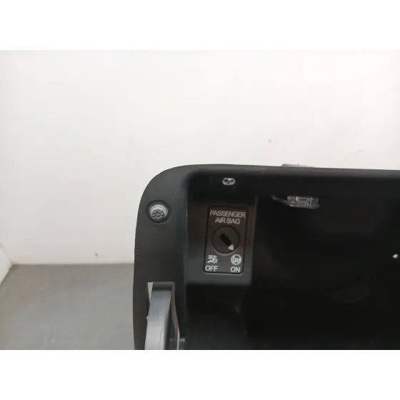 Guantera para Skoda Rapid Spaceback (Nh1)