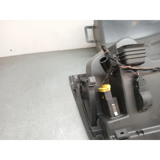 Guantera para Skoda Rapid Spaceback (Nh1)