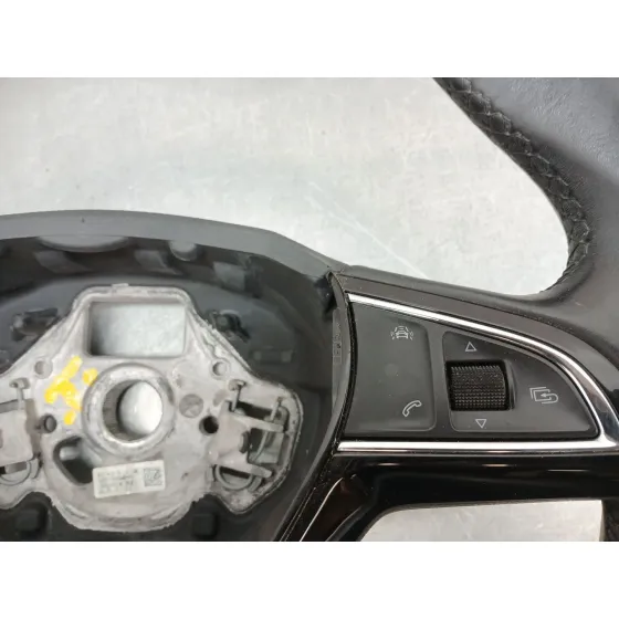 Volante para Skoda Rapid Spaceback (Nh1)