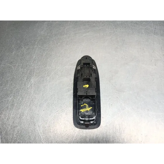 Mando Elevalunas Delantero Izquierdo para Peugeot 208 I (Ca_, Cc_)