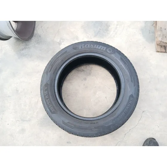 Neumatico para Toyota Auris (_E15_)