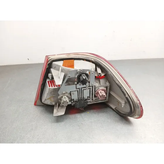 Piloto Trasero Izquierdo para Mercedes-Benz Clase E (W210)