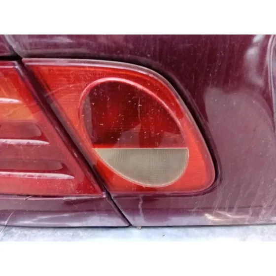 Piloto Trasero Izquierdo Interior para Mercedes-Benz Clase E (W210)
