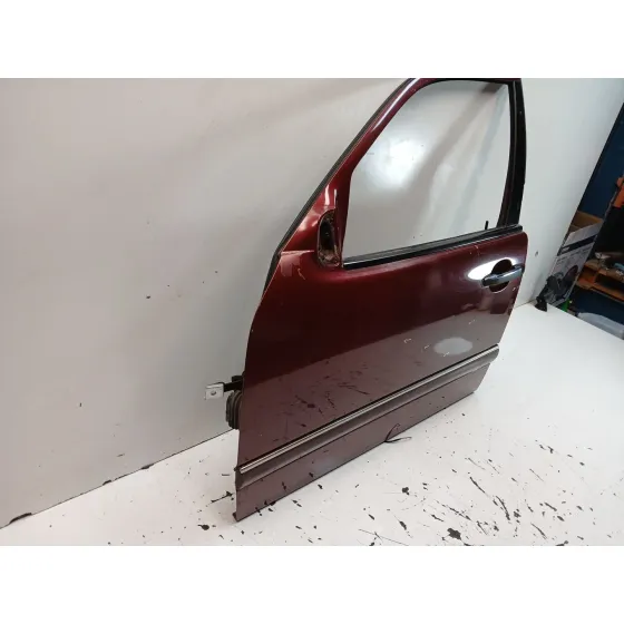 Puerta Delantera Izquierda para Mercedes-Benz Clase E (W210)
