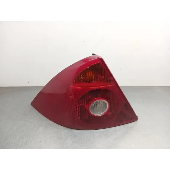 Piloto Trasero Izquierdo para Ford Mondeo Iii Sedan (B4Y)