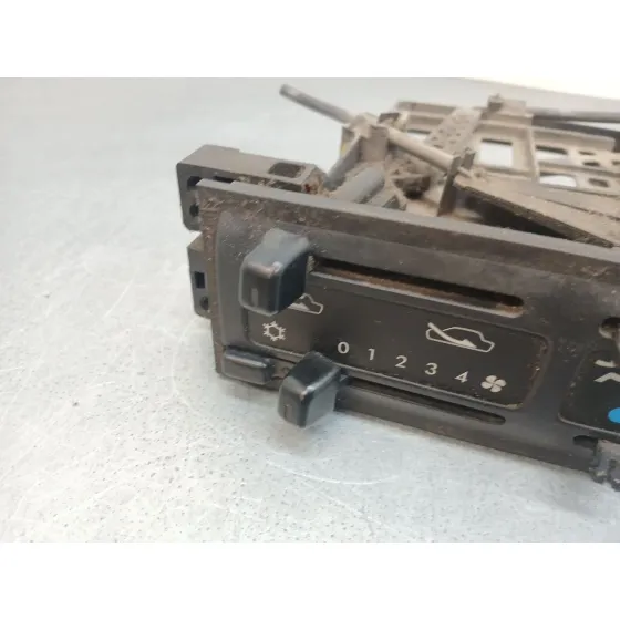 Mando Calefaccion / Aire Acondicionado para Nissan Serena (C23)