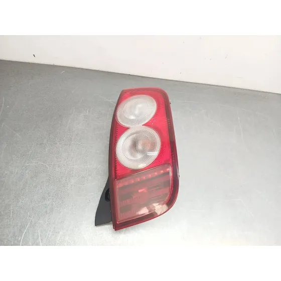 Piloto Trasero Derecho para Nissan Micra Iii (K12)