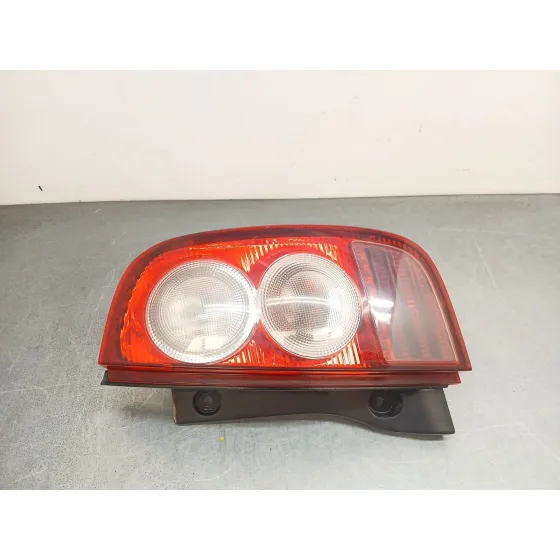 Piloto Trasero Derecho para Nissan Micra Iii (K12)