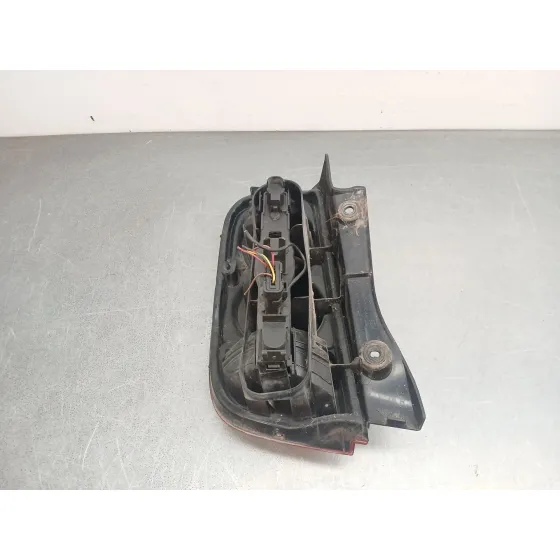 Piloto Trasero Derecho para Nissan Micra Iii (K12)