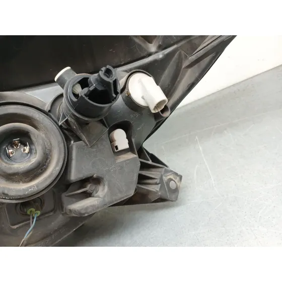 Faro Derecho para Dacia Sandero (Bs_)