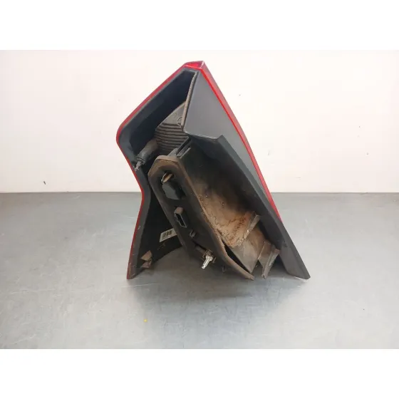 Piloto Trasero Derecho para Dacia Sandero (Bs_)