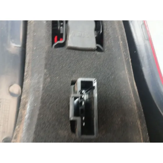 Piloto Trasero Izquierdo para Dacia Sandero (Bs_)