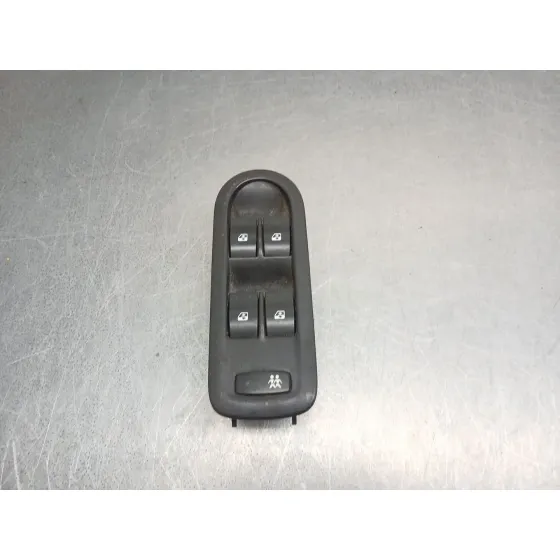 Mando Elevalunas Delantero Izquierdo para Renault Megane Ii Sedan (Lm0/1_)