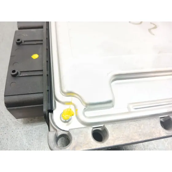 Centralita Motor Uce para Opel Corsa F (P2Jo)