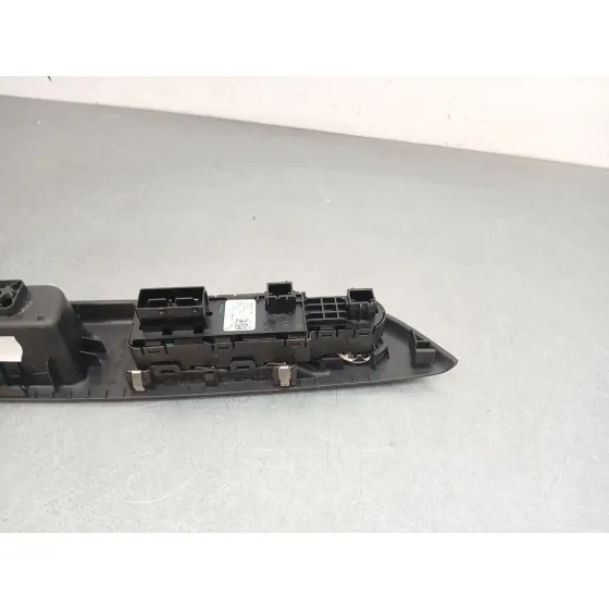 Mando Elevalunas Delantero Izquierdo para Opel Corsa F (P2Jo)