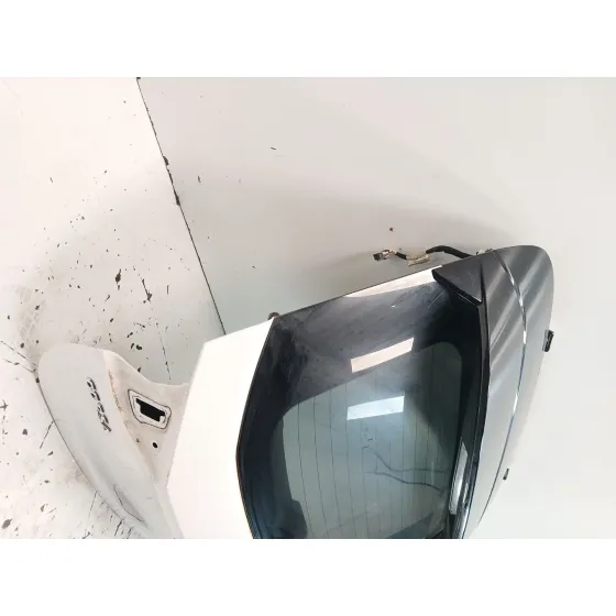 Porton Trasero para Opel Corsa F (P2Jo)