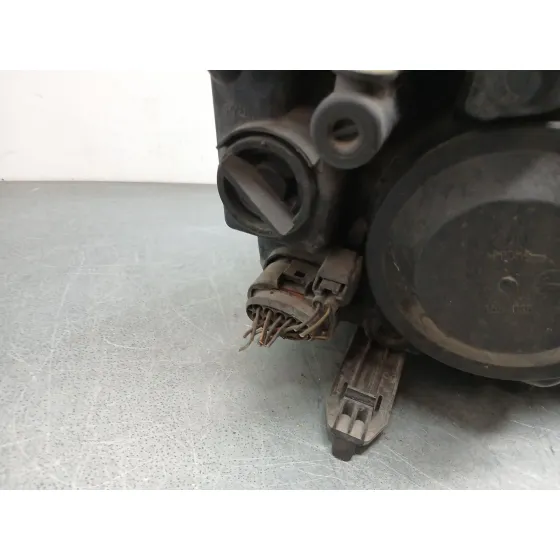 Faro Izquierdo para Ford Focus C-Max (Dm2)