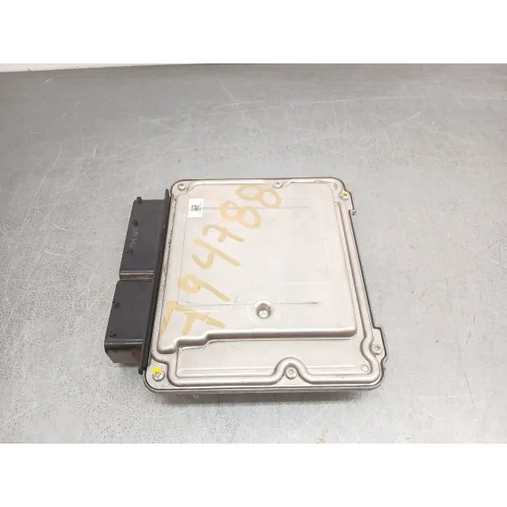 Centralita Motor Uce para Opel Insignia A (G09)