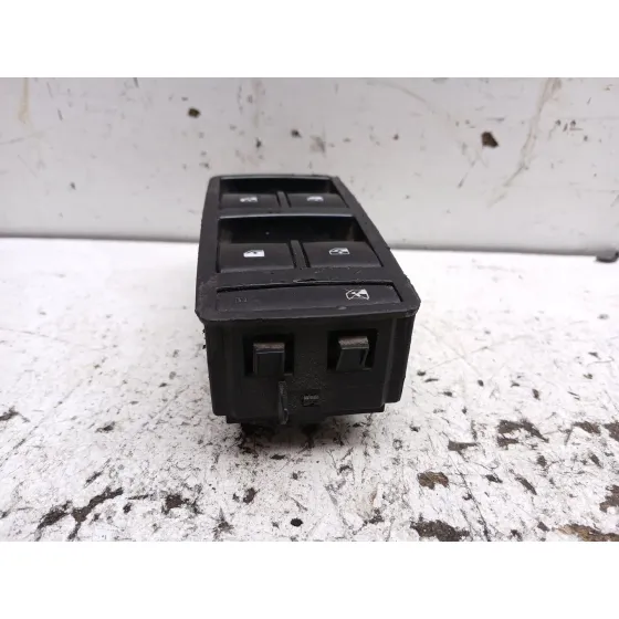 Mando Elevalunas Delantero Izquierdo para Opel Insignia A (G09)