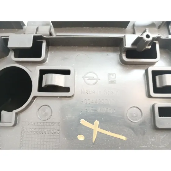 Guantera para Opel Corsa F (P2Jo)