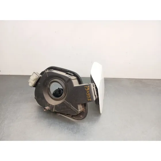 Tapa Exterior Combustible para Opel Corsa F (P2Jo)