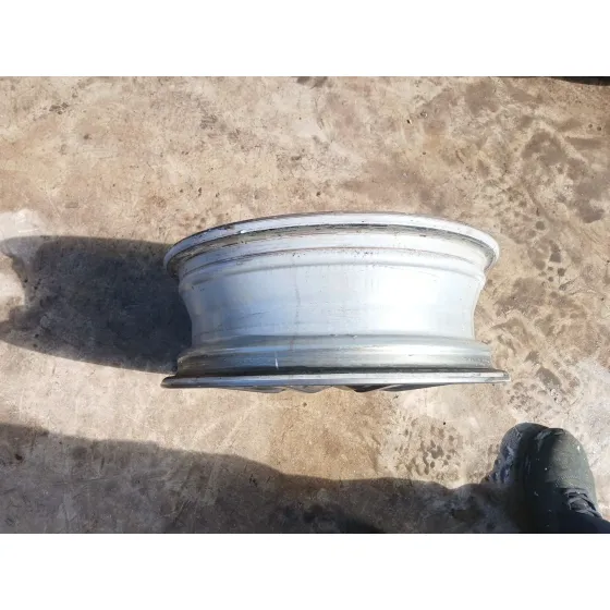 Llanta para Toyota Yaris (_P13_)