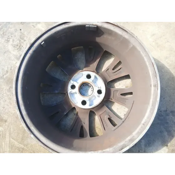 Llanta para Toyota Yaris (_P13_)