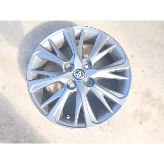 Llanta para Toyota Yaris (_P13_)