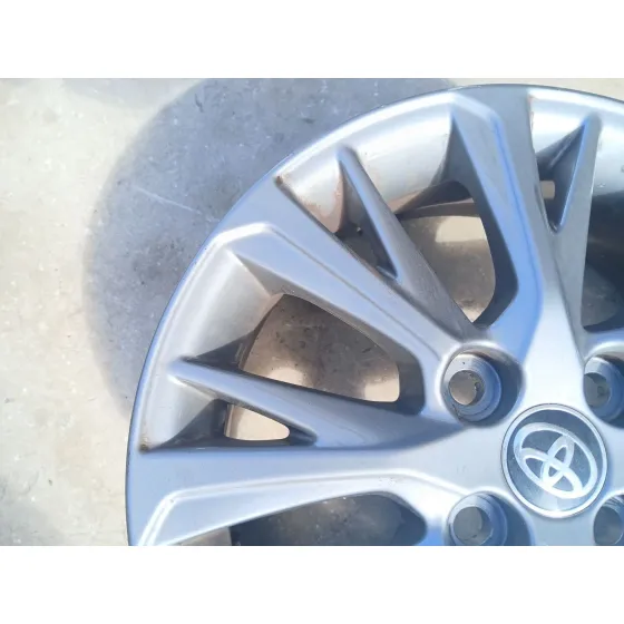 Llanta para Toyota Yaris (_P13_)