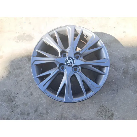 Llanta para Toyota Yaris (_P13_)