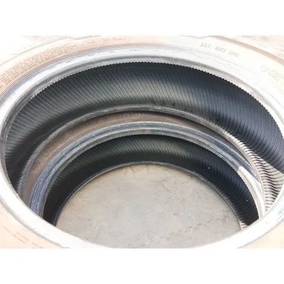 Neumatico para Toyota Yaris (_P13_)