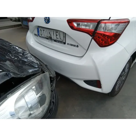 Paragolpes Trasero para Toyota Yaris (_P13_)