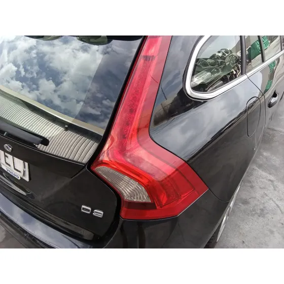Piloto Trasero Derecho para Volvo V60 I (155)
