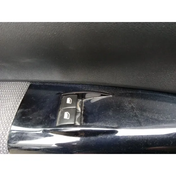 Mando Elevalunas Delantero Izquierdo para Citroën C4 Cactus
