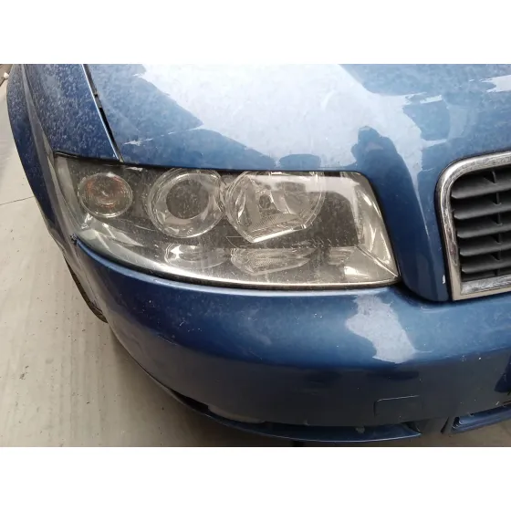 Faro Derecho para Audi A4 B6 (8E2)