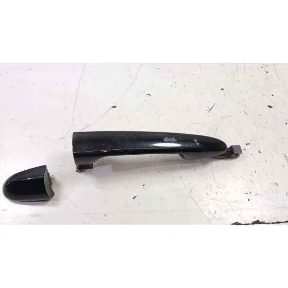 Maneta Exterior Trasera Izquierda para Mazda 3 Sedan (Bk)