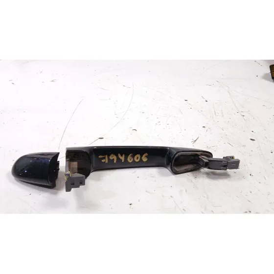 Maneta Exterior Trasera Izquierda para Mazda 3 Sedan (Bk)